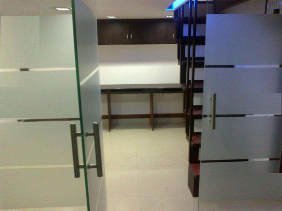 Commercial Office Space for Rent in Fully Furnished office near Sation, , Vashi-West, Mumbai